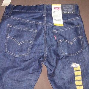 Levi Jeans- size 18 (29x29)